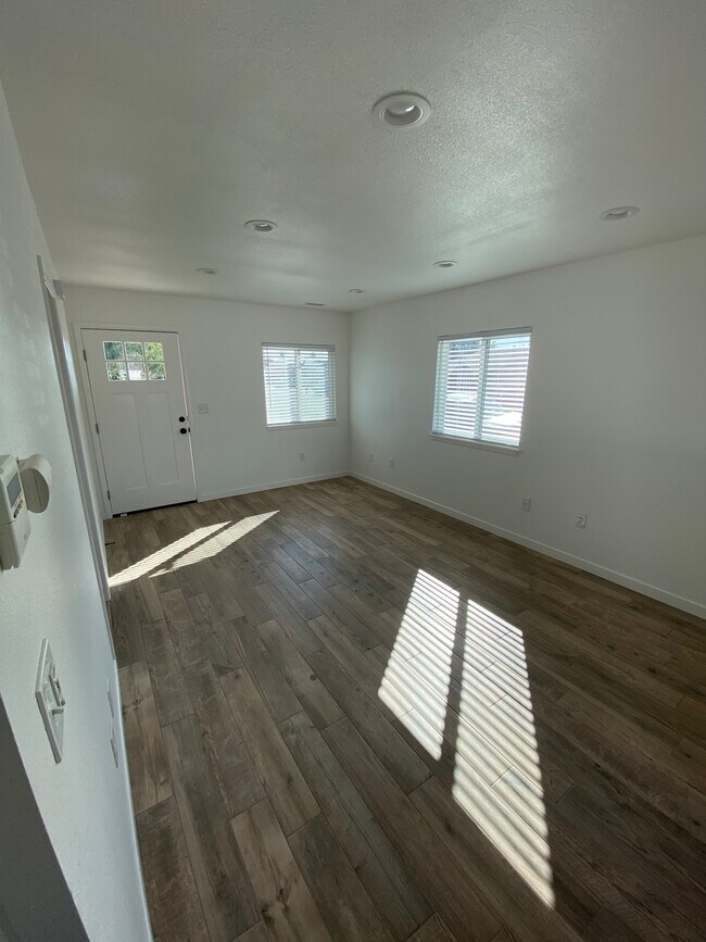 Foto del edificio - 4204 Cherokee Ave