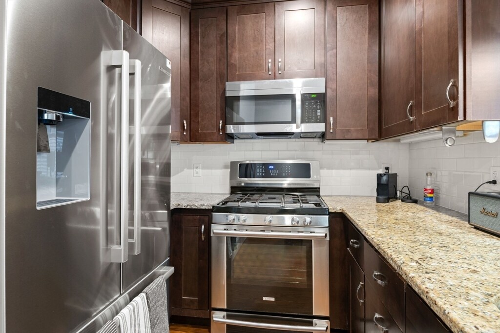 Primary Photo - 360 W 2nd St