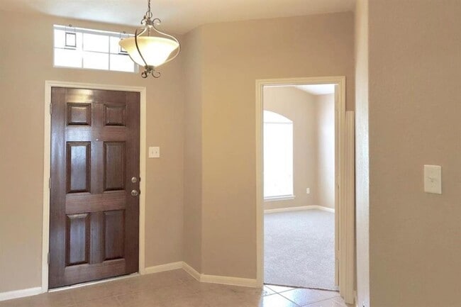 Building Photo - 6139 Wilcox Point Dr