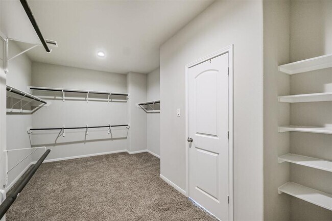 Building Photo - 18222 Sunniberg Ct