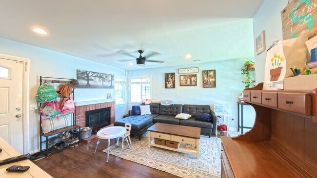 Foto del edificio - Open for Showings | Move-In Available July 15th