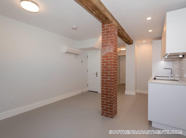 Foto del edificio - 461 Massachusetts Ave
