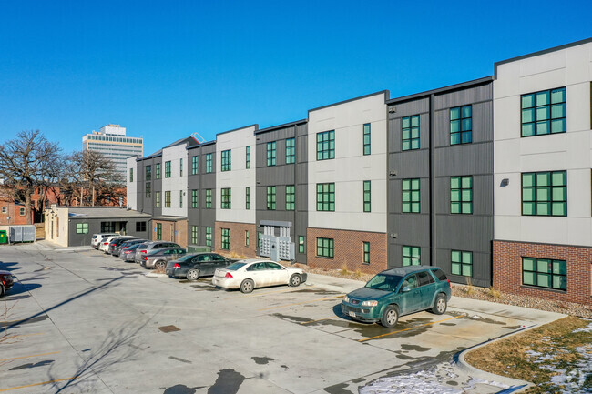 Building Photo - Garage Lofts