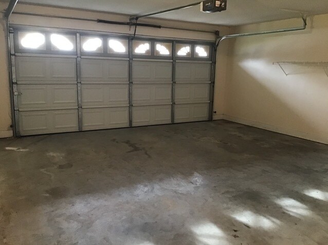 Building Photo - 260 Arlen Dr