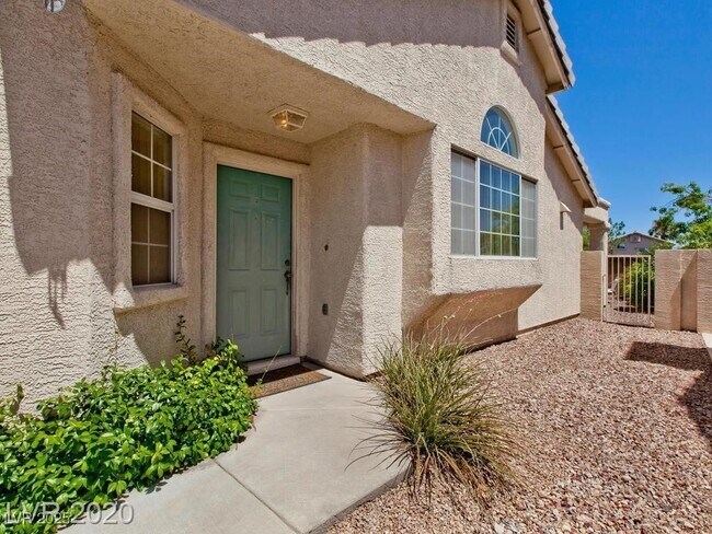Building Photo - 9712 Panorama Cliff Dr