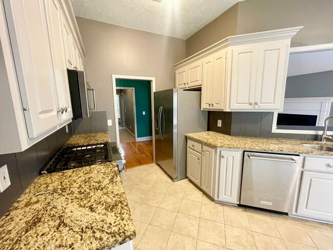 Building Photo - 3/2 For Rent in Germantown School District!