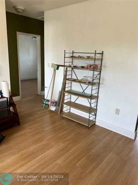 Foto del edificio - 2175 NW 30th St