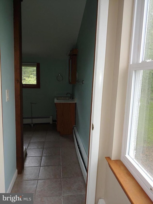 Primary Photo - 5585 Stoney Hill Rd