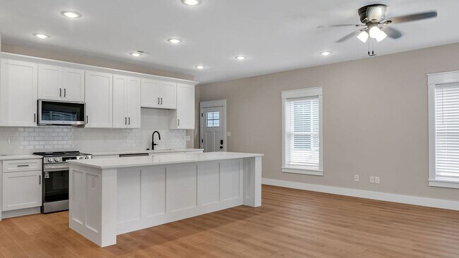 Foto del edificio - 314 N Jefferson St