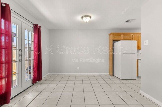 Foto del edificio - 10217 Hyacinth Ln