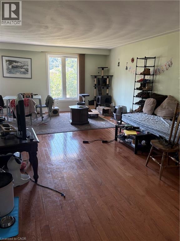 Photo du bâtiment - 417 Quigley Rd