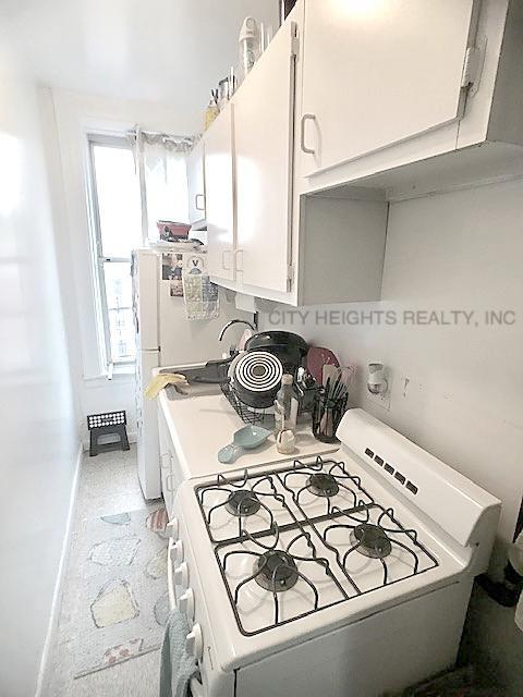 Foto del edificio - 329 E 14th St