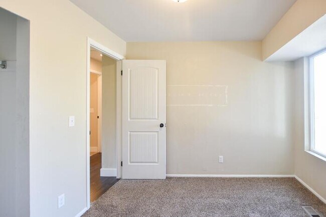 Foto del edificio - 5513 W Heath Cir