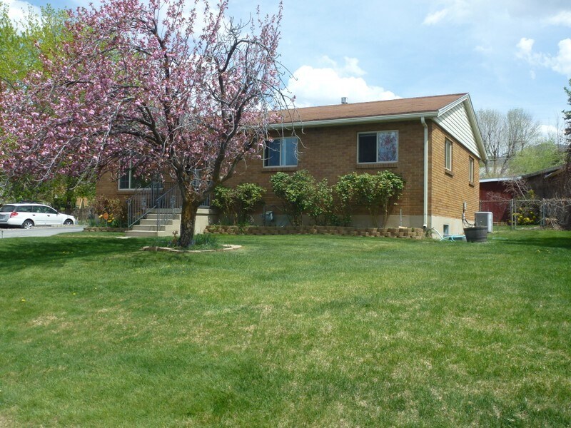 Building Photo - 833 W 3600 S