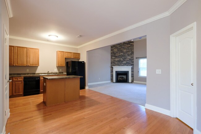 Building Photo - 735 Tulip Grove Rd