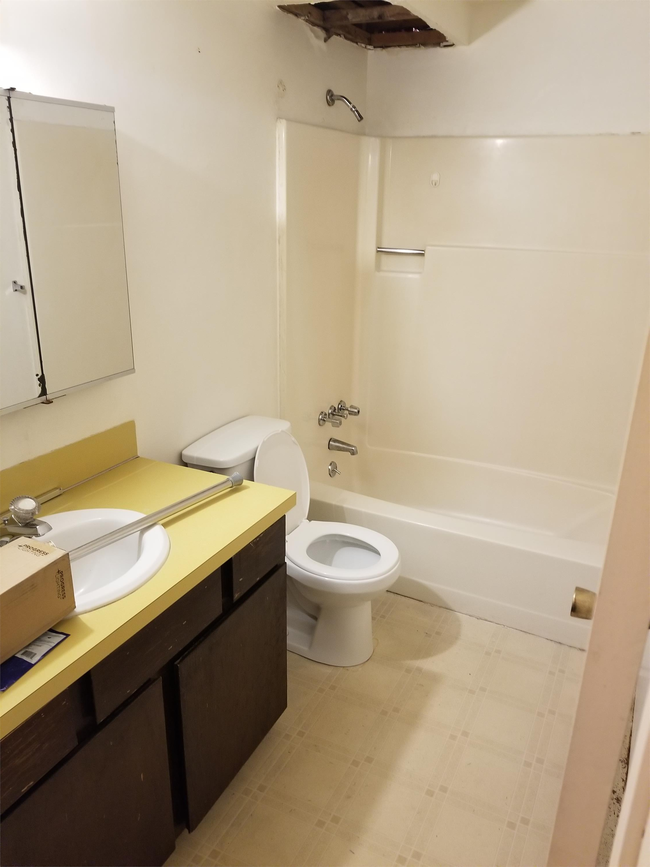 Foto del edificio - 479 E 900 N