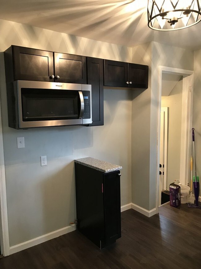 Foto del edificio - Completely new 3 bedroom in N Pontiac