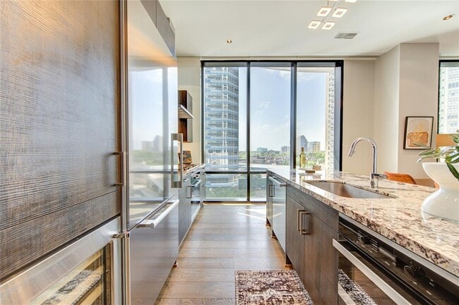 Foto del edificio - 1409 Post Oak Blvd