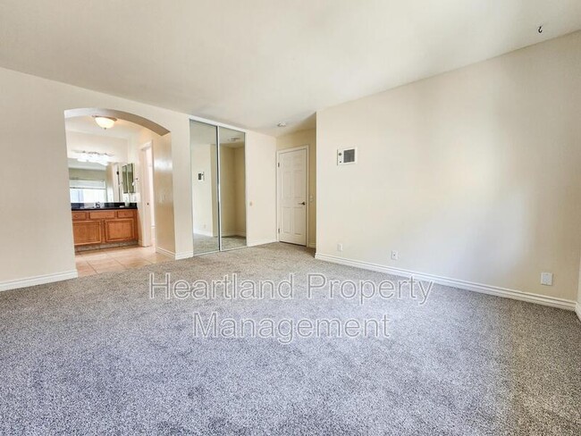 Building Photo - 9939 Erma Rd