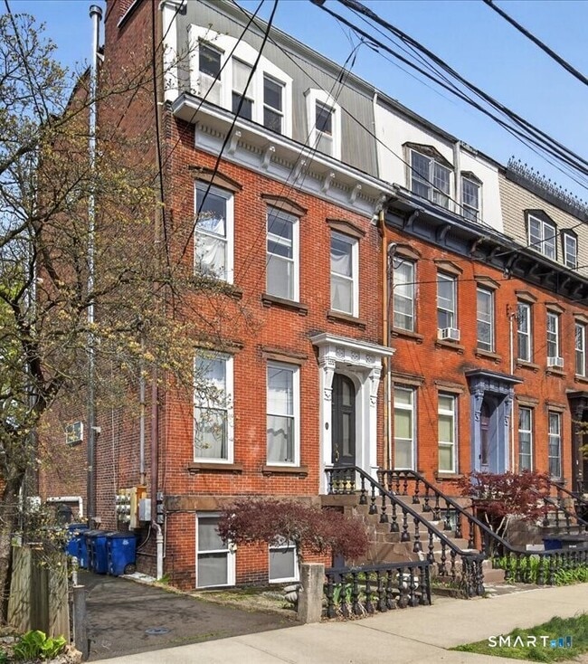 Building Photo - 29 Eld St