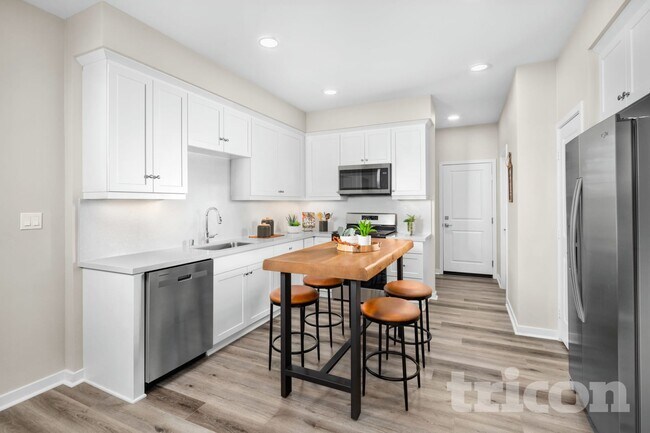 Building Photo - 24689 Tesoro Ct