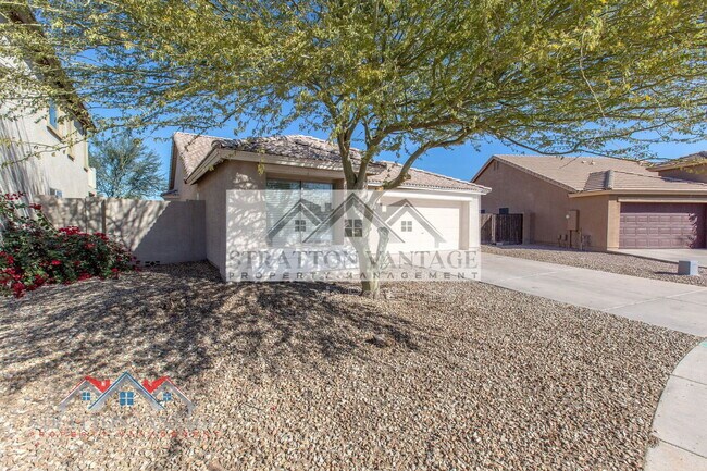 Building Photo - 11754 W Belmont Dr