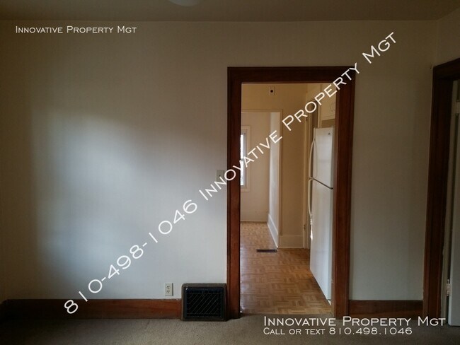 Building Photo - Cute 2 bedroom Bungalow!