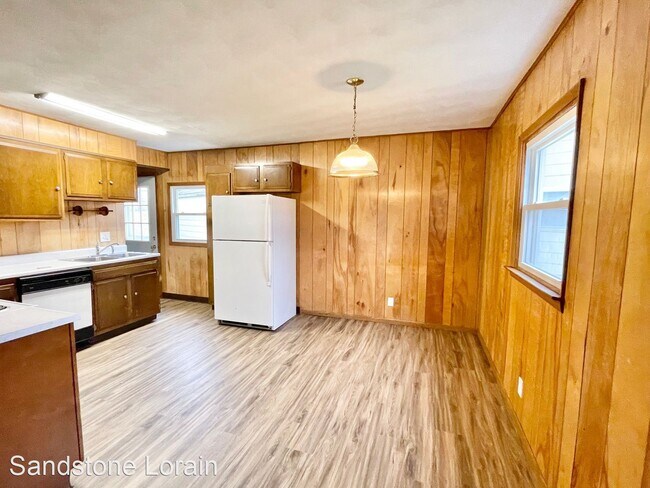 Building Photo - 3 br, 1 bath House - 2494 E. 39th Street