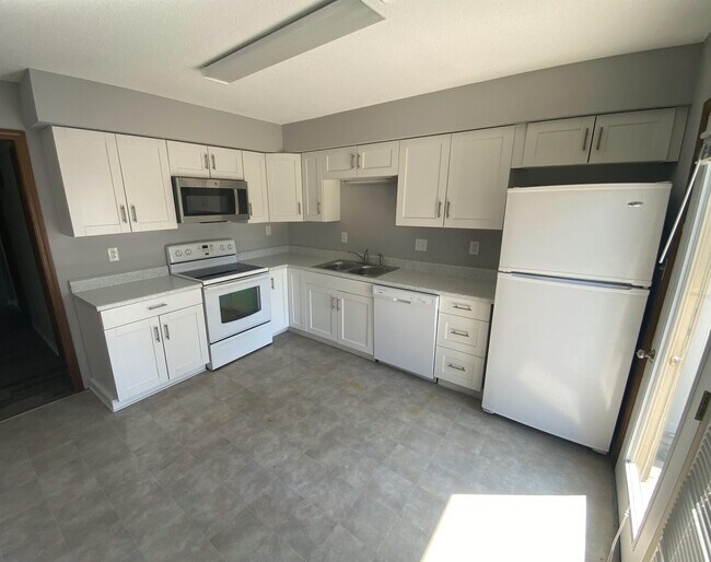 Foto del edificio - 10436 Township Hwy 17-J