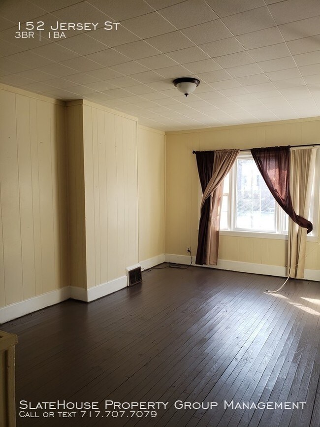 Building Photo - Charming 3 Bed / 1 Bath Home in Trenton