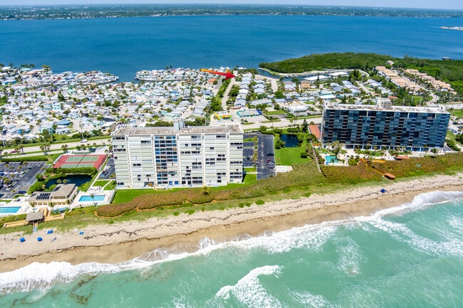 Building Photo - 71 S Las Olas Dr