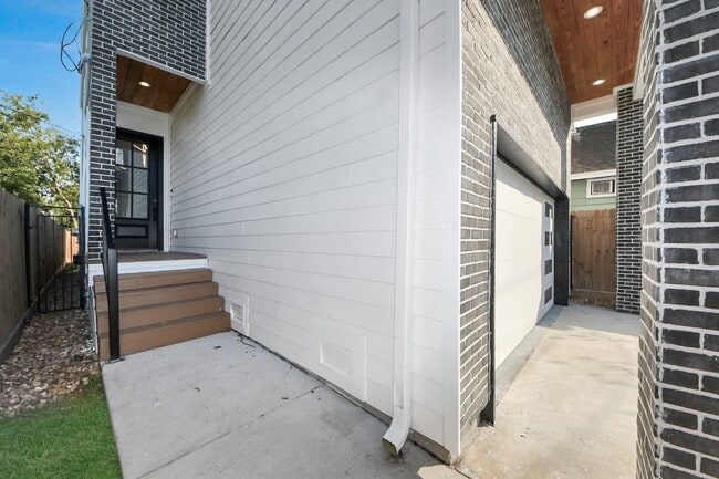 Foto del edificio - 3508 Omega St