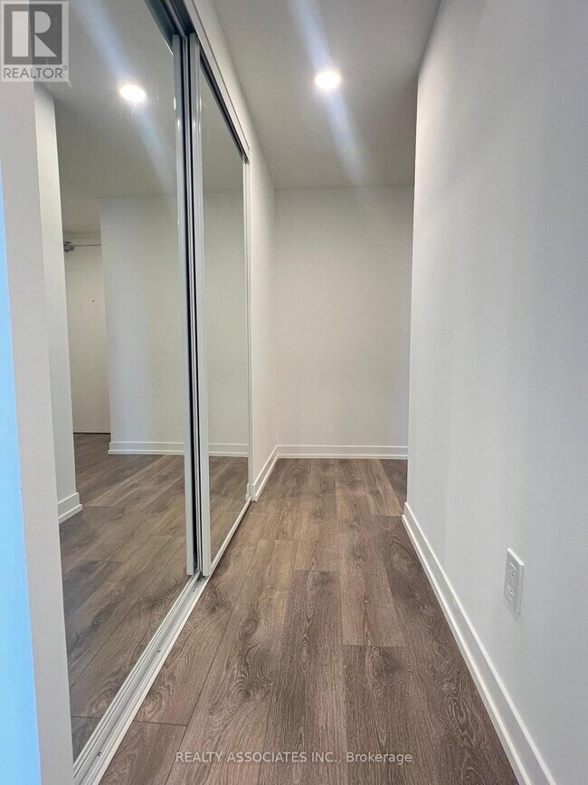 Photo du bâtiment - 82 Dalhousie St