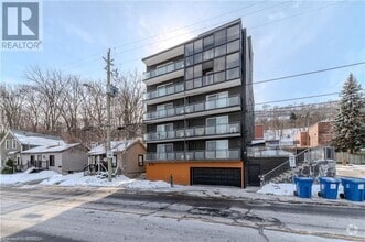 Building Photo - 200 Charlton Ave E
