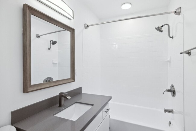 Interior Photo - 1253 Havenhurst Drive