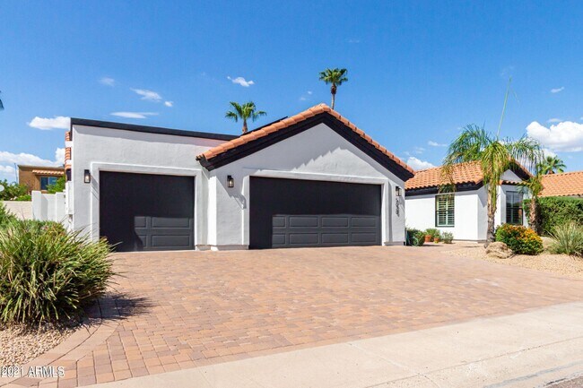 Building Photo - 5620 E Le Marche Ave