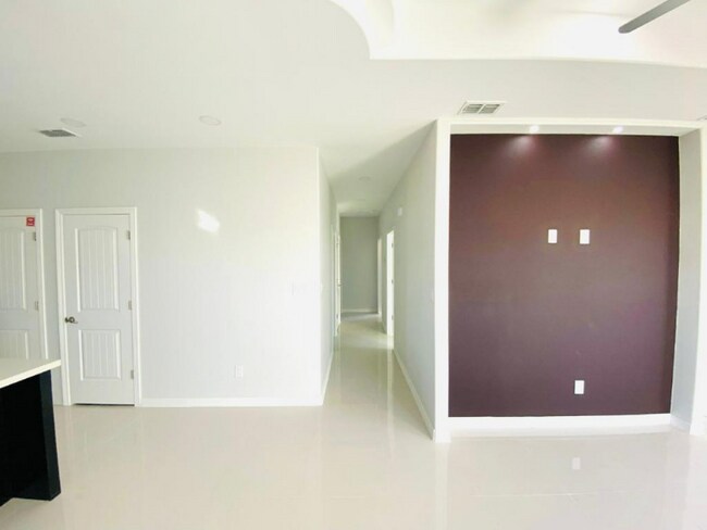 Foto del edificio - 209 W Rutherford Ave