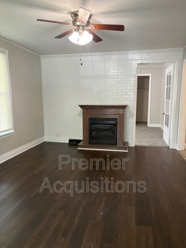 Foto del edificio - 2108 Fernwood Pl