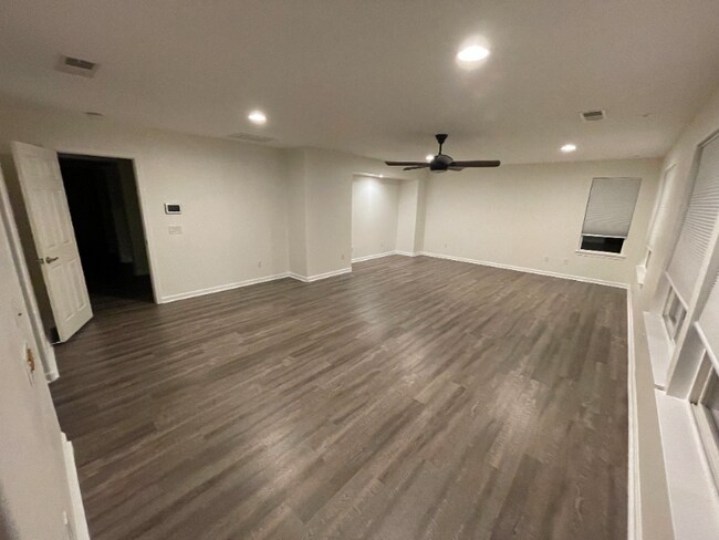 Foto del edificio - 35682 Dulock Rd