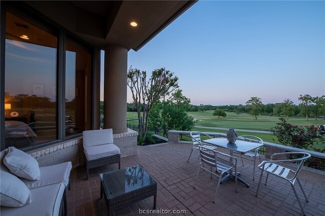 Building Photo - 4776 Stonebriar Cir
