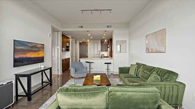 Foto del edificio - 1544 Spring Gate Dr.