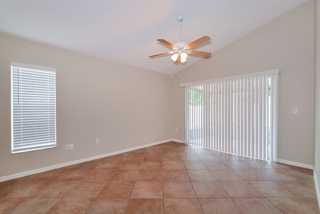 Building Photo - 10710 Wildlife Pl