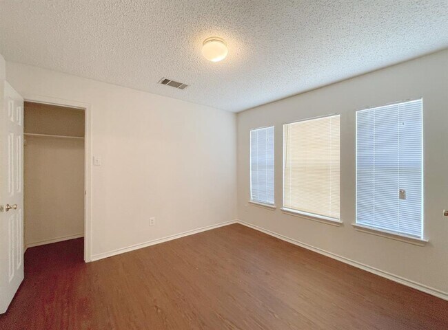 Foto del edificio - 2812 High Point Cove