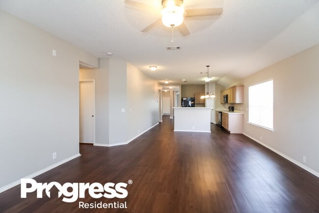 Building Photo - 809 Cascade Dr