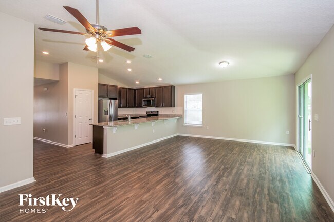 Building Photo - 7605 Fanning Dr