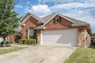 Building Photo - 1105 Lone Pine Dr