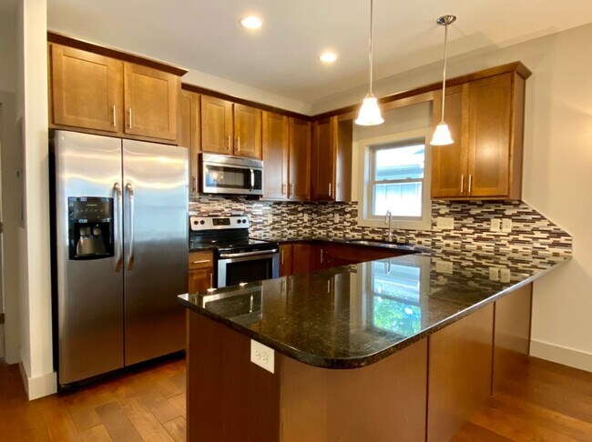 Foto del edificio - Beautiful Newer Construction in WAVL