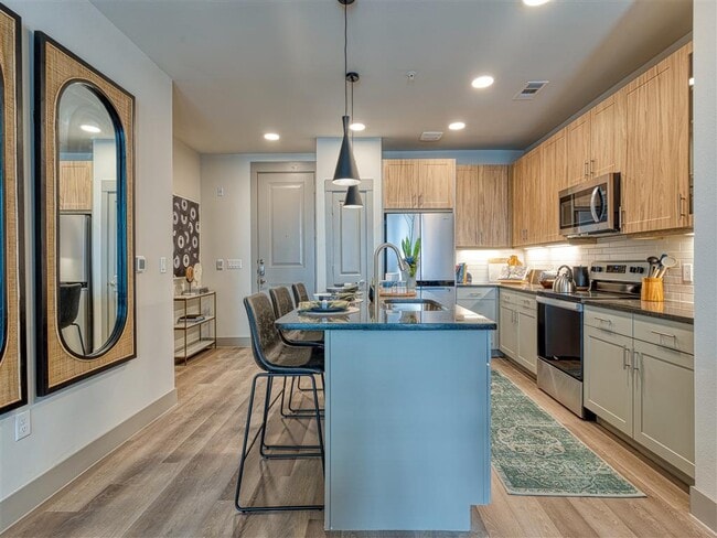 Building Photo - The Banks of Springdale