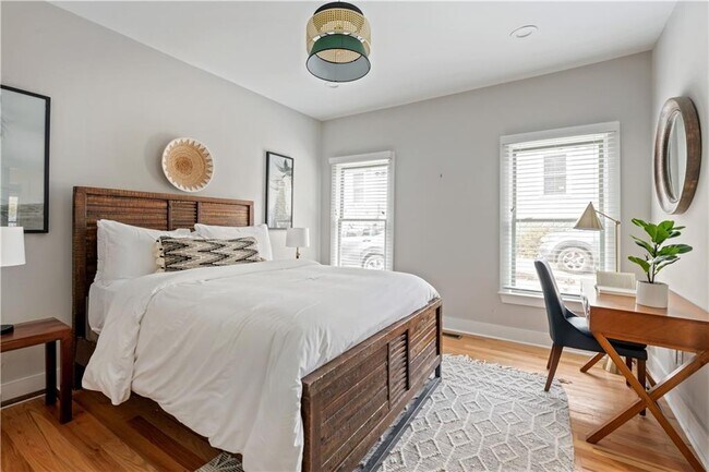 Foto del edificio - 1393 Glenwood Ave SE