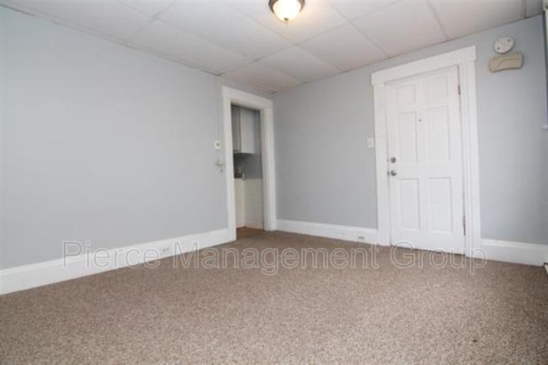 Foto principal - 515 Lincoln St